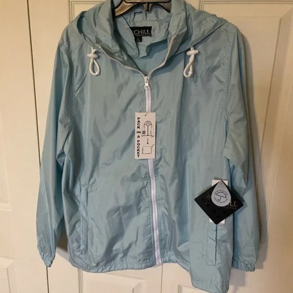 🆕 Big Chill Windbreaker in Sky Light Blue - Picture 4 of 7